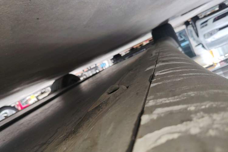 Used Tesla Model Y 2023 Rear-Wheel-Drive Version Right Side Sill