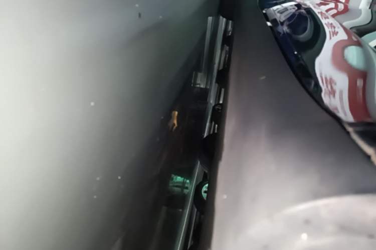 Used Tesla Model Y 2023 Rear-Wheel-Drive Version Right Side Sill