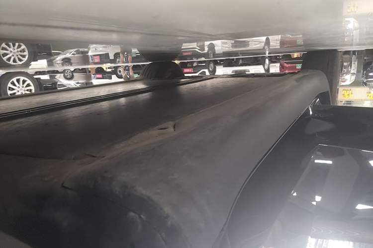 Used Tesla Model Y 2023 Rear-Wheel-Drive Version Right Side Sill