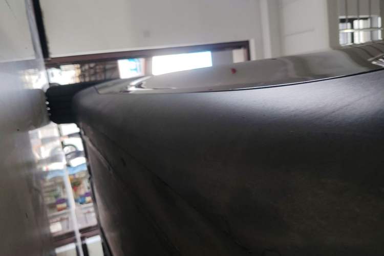Used Tesla Model Y 2023 Rear-Wheel-Drive Version Right Side Sill
