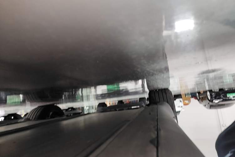 Used Tesla Model Y 2023 Rear-Wheel-Drive Version Right Side Sill