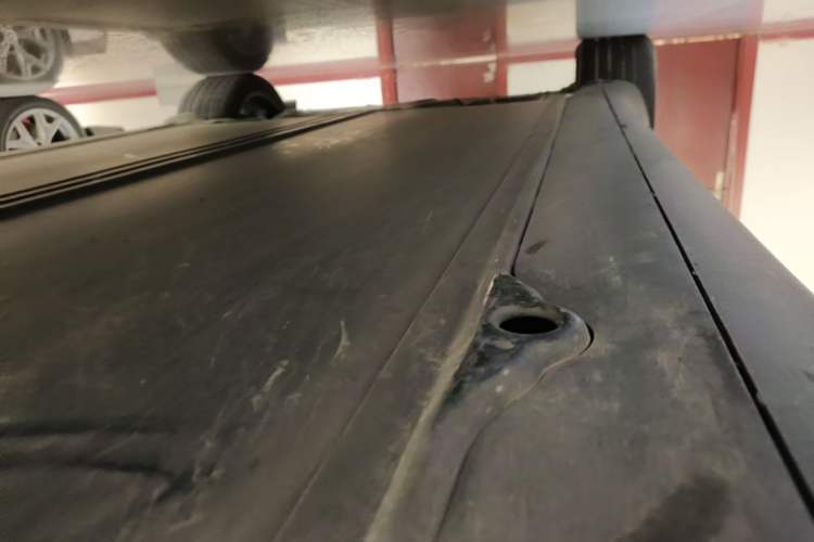 Used Tesla Model Y 2023 Rear-Wheel-Drive Version Right Side Sill
