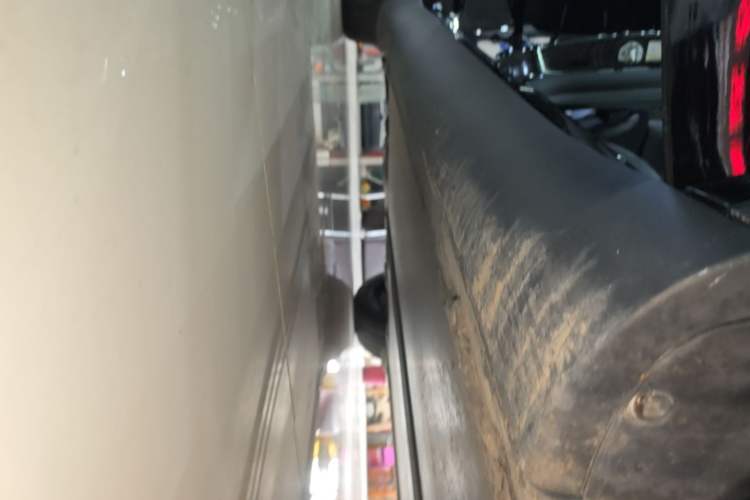 Used Tesla Model Y 2023 Rear-Wheel-Drive Version Right Side Sill