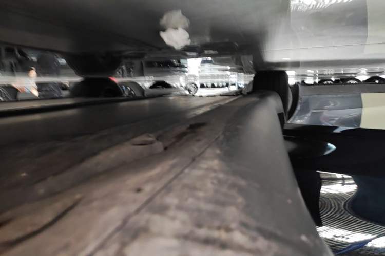 Used Tesla Model Y 2023 Rear-Wheel-Drive Version Right Side Sill