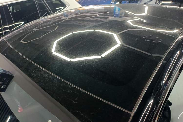 Used Tesla Model Y 2023 Rear-Wheel-Drive Version Roof