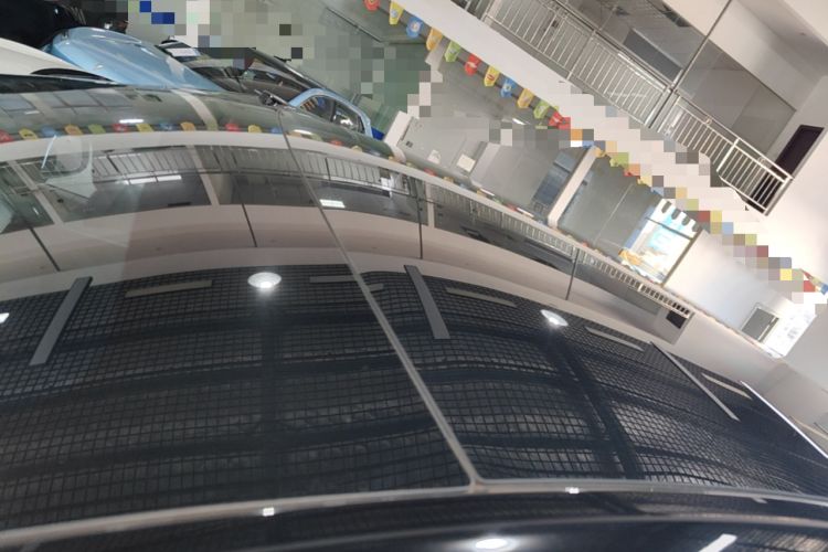 Used Tesla Model Y 2023 Rear-Wheel-Drive Version Roof