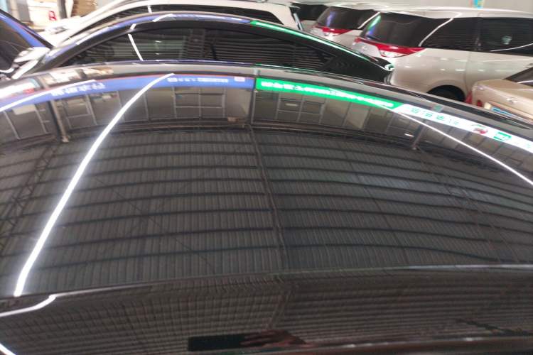 Used Tesla Model Y 2023 Rear-Wheel-Drive Version Roof