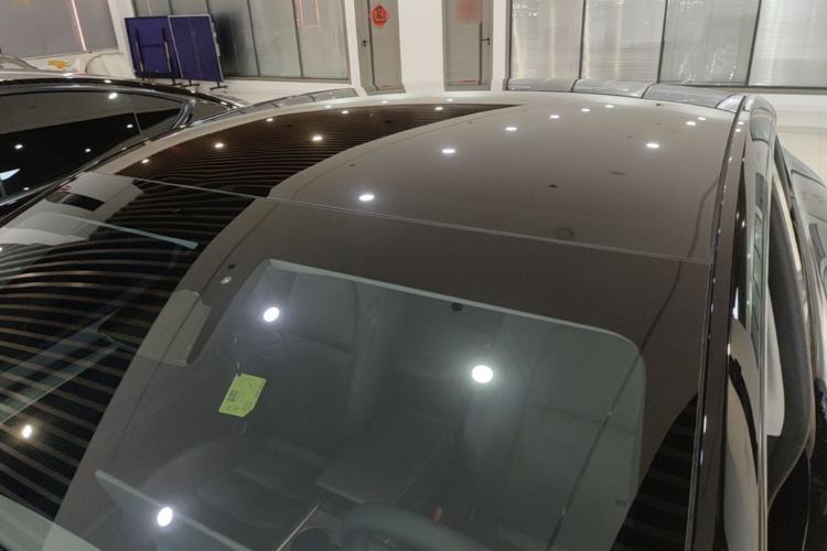 Used Tesla Model Y 2023 Rear-Wheel-Drive Version Roof
