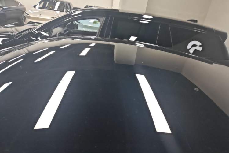 Used Tesla Model Y 2023 Rear-Wheel-Drive Version Roof