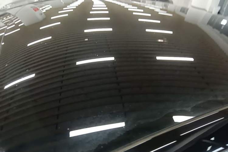 Used Tesla Model Y 2023 Long-Range All-Wheel-Drive Version Roof