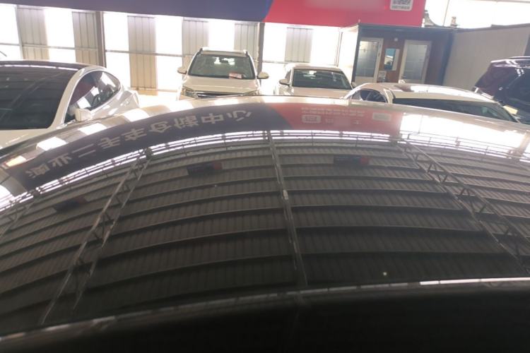Used Tesla Model Y 2023 Rear-Wheel-Drive Version Roof