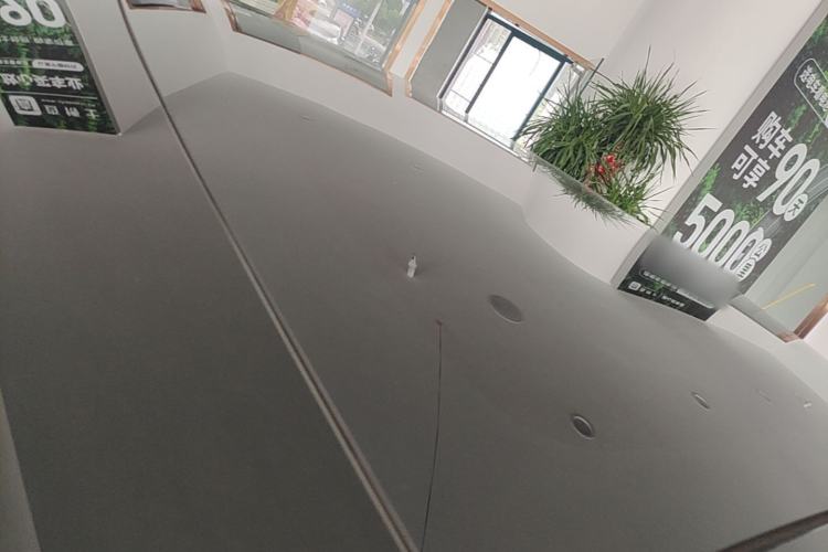 Used Tesla Model Y 2023 Rear-Wheel-Drive Version Roof