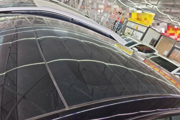 Used Tesla Model Y 2023 High-Performance All-Wheel-Drive Version Roof