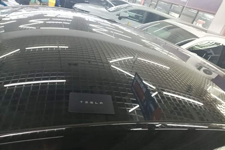 Used Tesla Model Y 2023 Rear-Wheel-Drive Version Roof