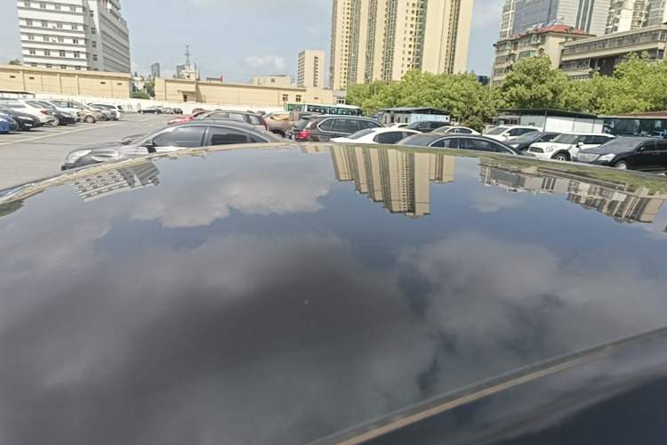 Used Tesla Model Y 2023 Rear-Wheel-Drive Version Roof