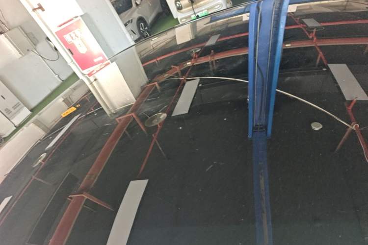 Used Tesla Model Y 2023 Rear-Wheel-Drive Version Roof