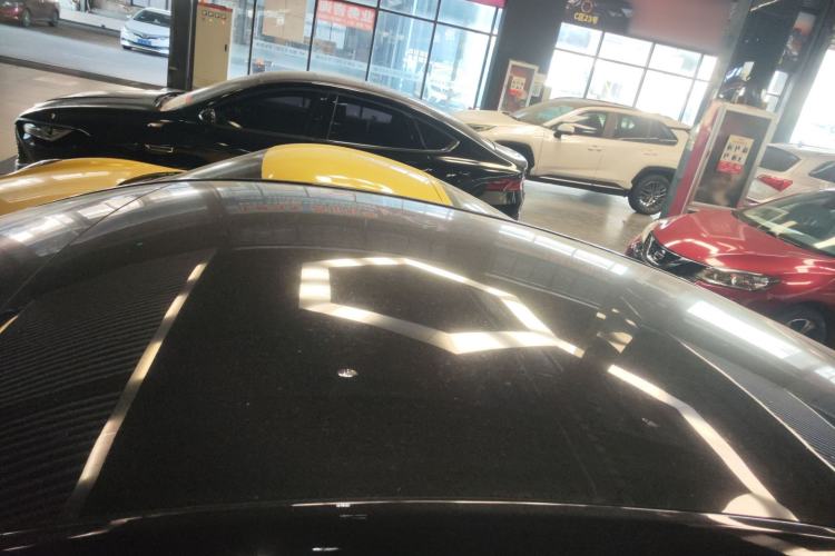 Used Tesla Model Y 2023 Rear-Wheel-Drive Version Roof