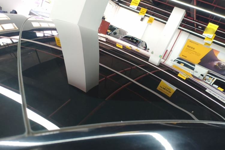 Used Tesla Model Y 2023 Rear-Wheel-Drive Version Roof