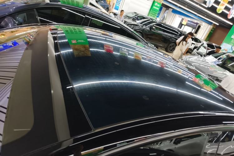Used Tesla Model Y 2023 Rear-Wheel-Drive Version Roof