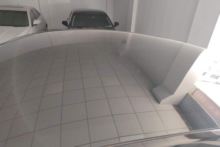 Used Tesla Model Y 2023 Rear-Wheel-Drive Version Roof