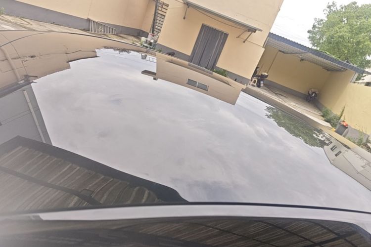 Used Tesla Model Y 2023 Rear-Wheel-Drive Version Roof