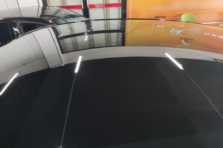 Used Tesla Model Y 2023 Rear-Wheel-Drive Version Roof
