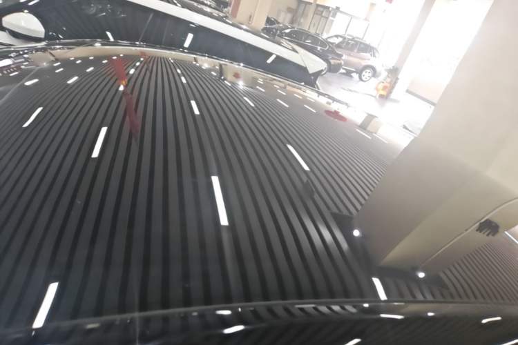 Used Tesla Model Y 2023 Rear-Wheel-Drive Version Roof