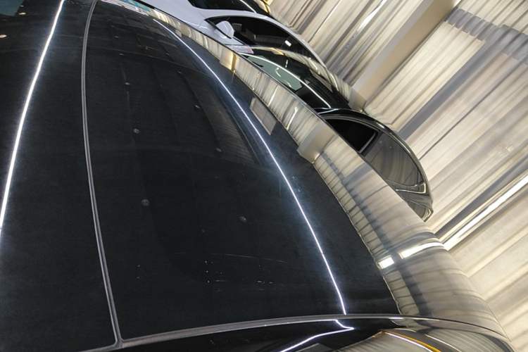 Used Tesla Model Y 2023 Long-Range All-Wheel-Drive Version Roof