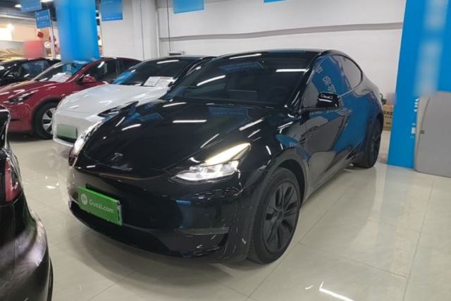 Used Tesla Model Y 2023 Long-Range All-Wheel-Drive Version