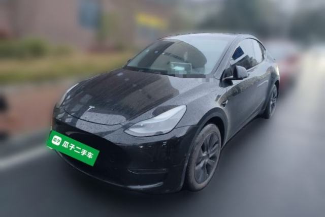 Used Tesla Model Y 2023 Long-Range All-Wheel-Drive Version
