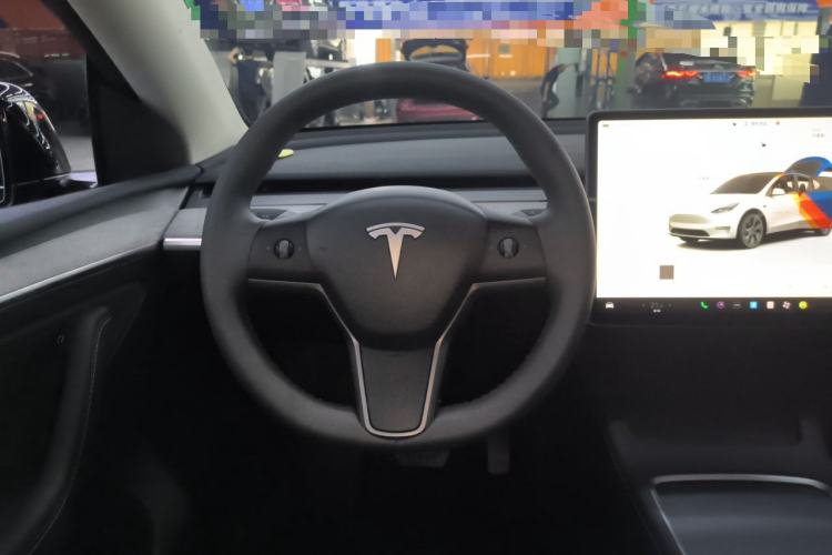 Used Tesla Model Y 2023 Rear-Wheel-Drive Version Steering Wheel