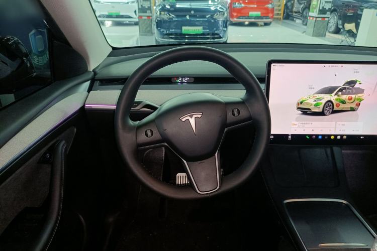 Used Tesla Model Y 2023 Rear-Wheel-Drive Version Steering Wheel