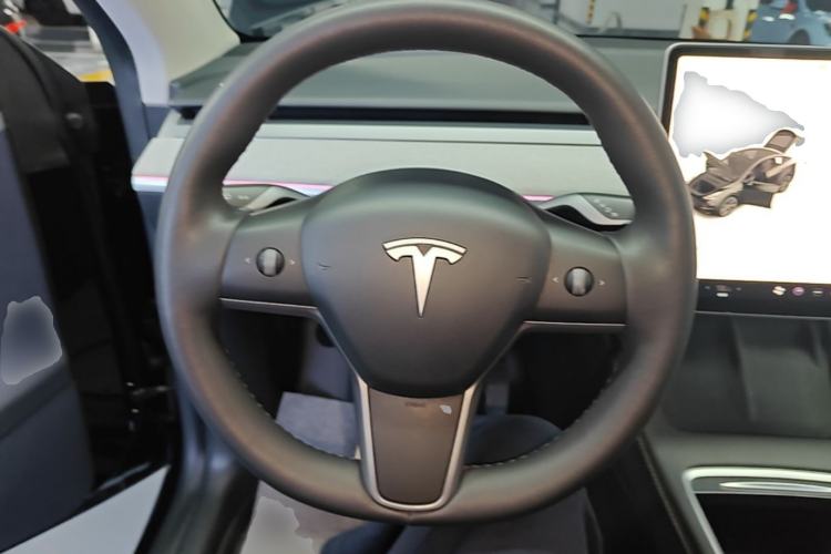 Used Tesla Model Y 2023 Rear-Wheel-Drive Version Steering Wheel