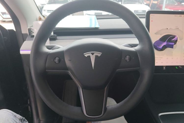 Used Tesla Model Y 2023 Rear-Wheel-Drive Version Steering Wheel