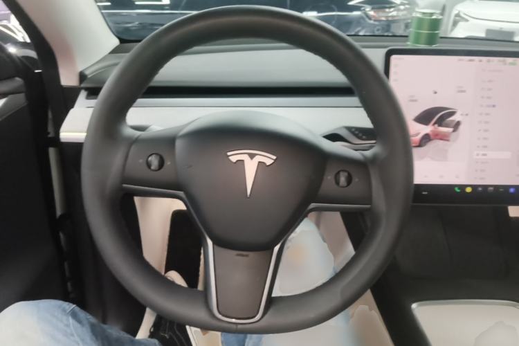 Used Tesla Model Y 2023 Rear-Wheel-Drive Version Steering Wheel