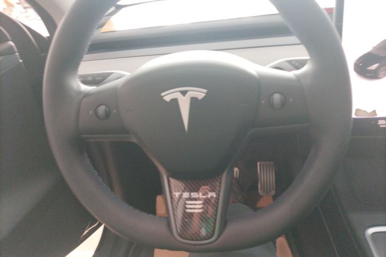 Used Tesla Model Y 2023 Rear-Wheel-Drive Version Steering Wheel