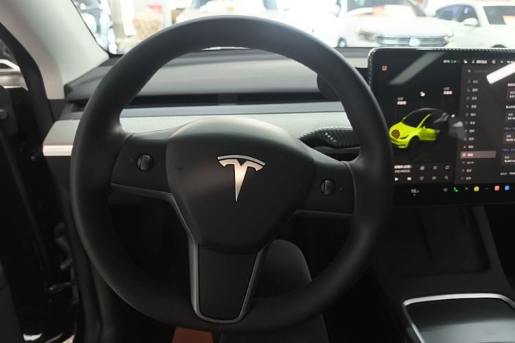 Used Tesla Model Y 2023 Rear-Wheel-Drive Version Steering Wheel