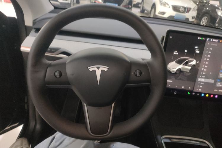 Used Tesla Model Y 2023 Rear-Wheel-Drive Version Steering Wheel