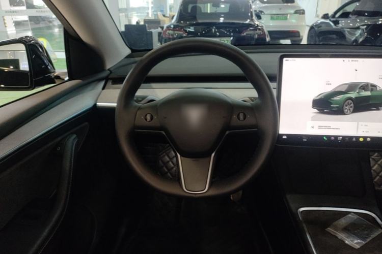 Used Tesla Model Y 2023 Rear-Wheel-Drive Version Steering Wheel