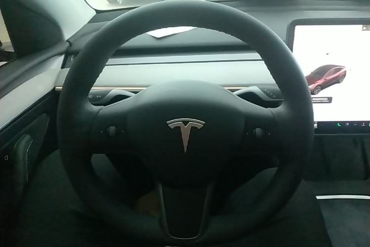 Used Tesla Model Y 2023 Rear-Wheel-Drive Version Steering Wheel