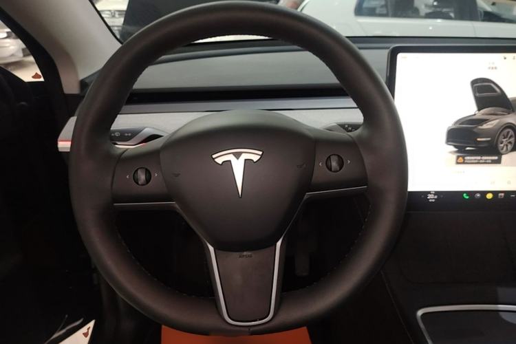 Used Tesla Model Y 2023 Rear-Wheel-Drive Version Steering Wheel