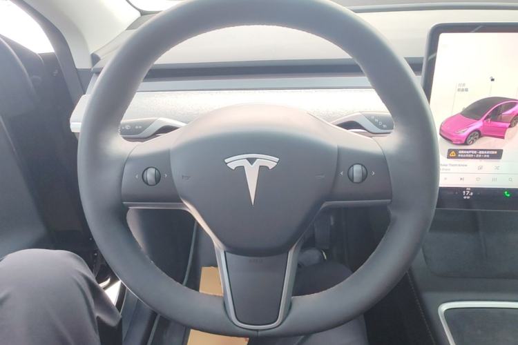 Used Tesla Model Y 2023 Rear-Wheel-Drive Version Steering Wheel
