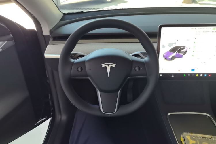 Used Tesla Model Y 2023 Rear-Wheel-Drive Version Steering Wheel
