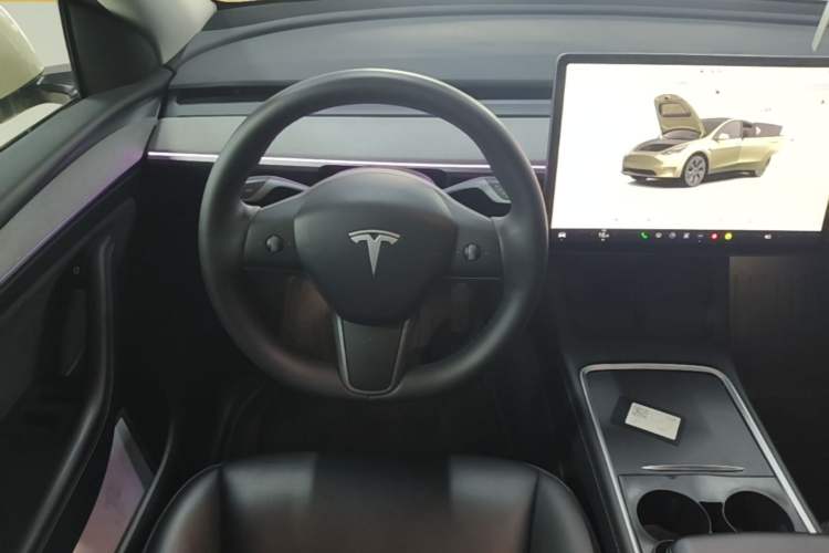 Used Tesla Model Y 2023 Rear-Wheel-Drive Version Steering Wheel
