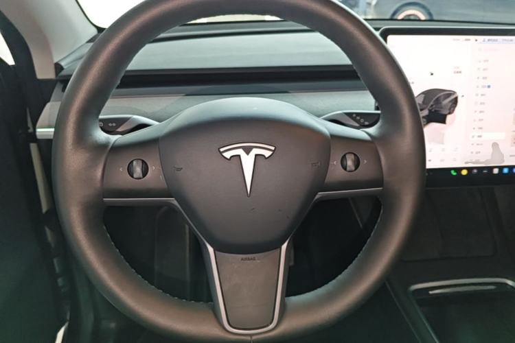 Used Tesla Model Y 2023 Rear-Wheel-Drive Version Steering Wheel