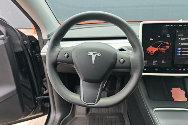 Used Tesla Model Y 2023 Rear-Wheel-Drive Version Steering Wheel