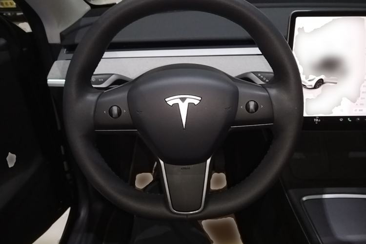 Used Tesla Model Y 2023 Rear-Wheel-Drive Version Steering Wheel