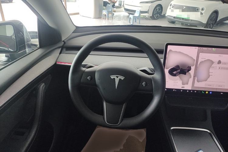 Used Tesla Model Y 2023 Rear-Wheel-Drive Version Steering Wheel