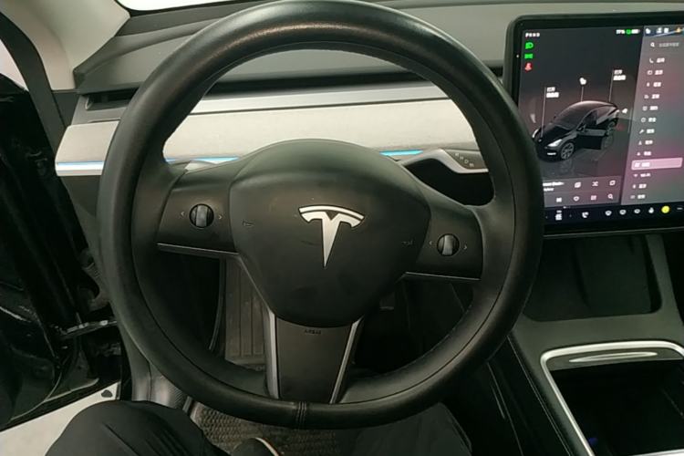 Used Tesla Model Y 2023 Rear-Wheel-Drive Version Steering Wheel