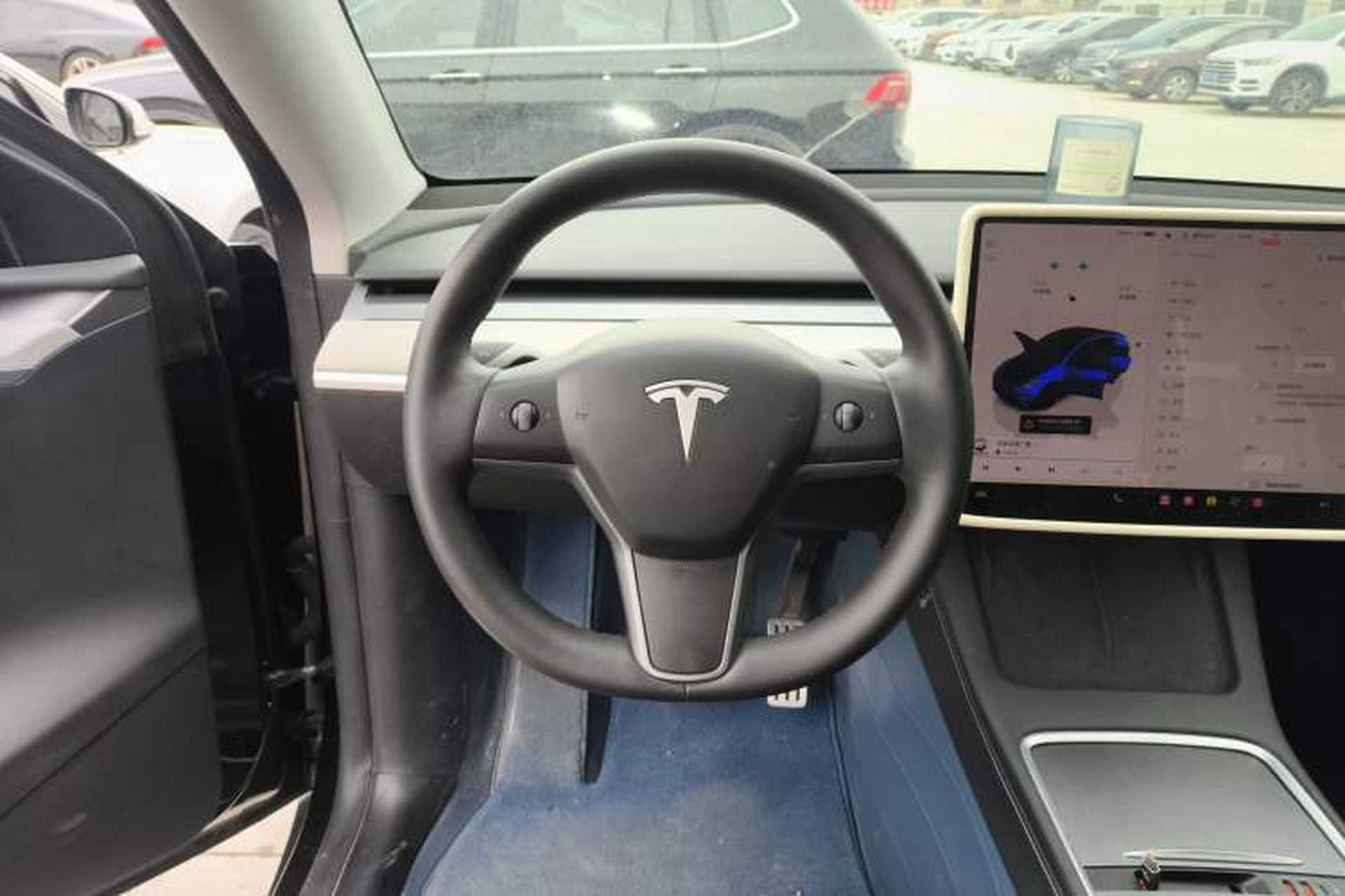 Used Tesla Model Y 2023 High-Performance All-Wheel-Drive Version Steering Wheel